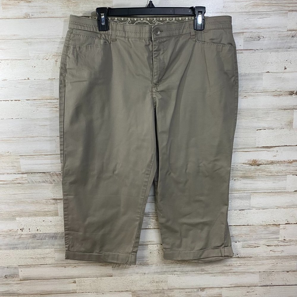 Maureen Women's Capri's Size 14P